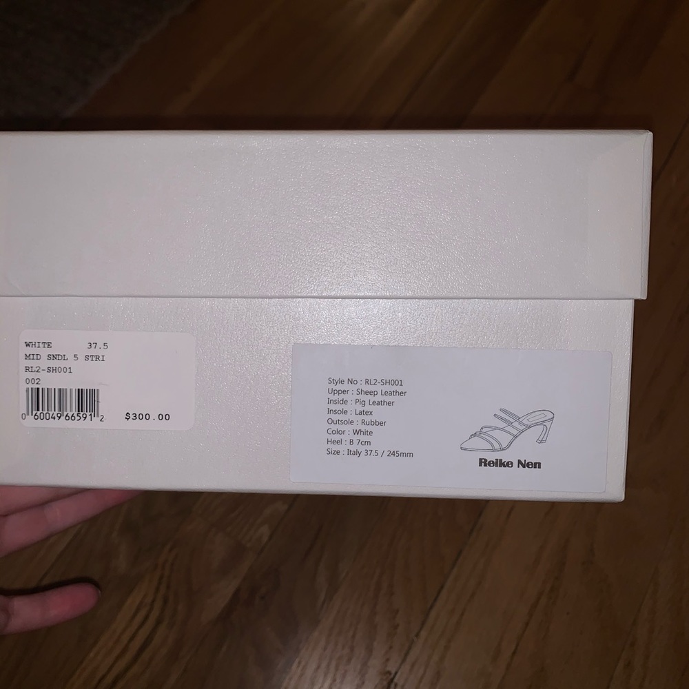 ❌SOLD❌Reike Nen white strappy kitten heel sandals - Picture 4 of 5